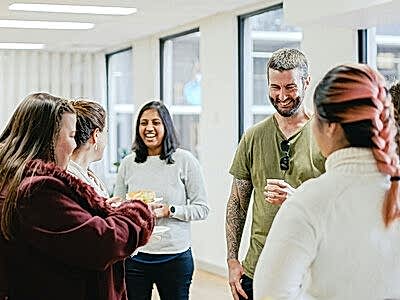 ofiste dedikodu ve zararları